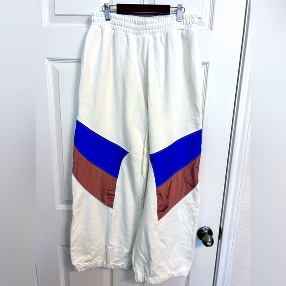 NWOT Free People Movement, Hot Track Pants, in Ivory Combo - Picture 7 of 12